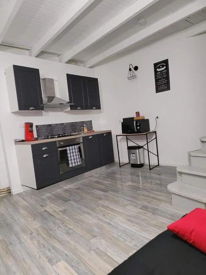 Holiday home Maison Au Coeur De Pierrelatte Classee 3 Etoiles Villa